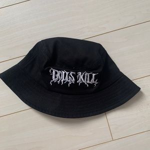 BRAND NEW & TRENDY DOLLS KILL BUCKET HAT
